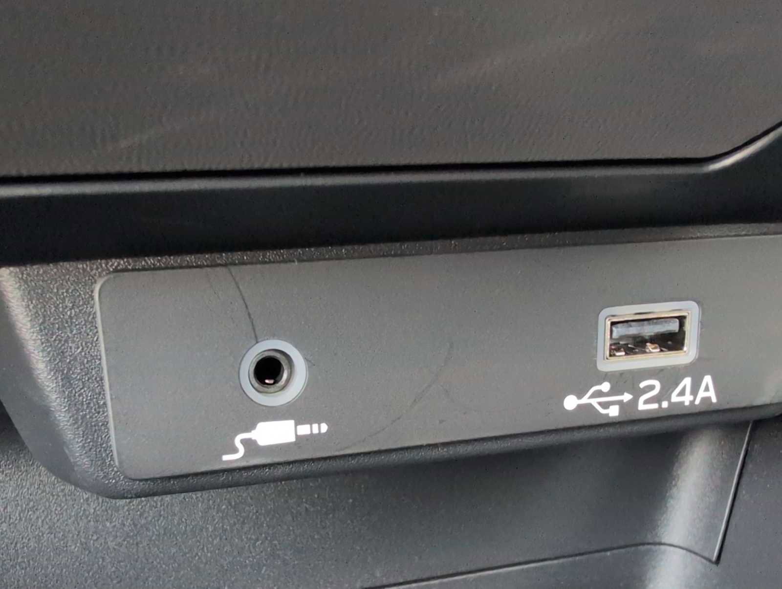 Certified 2025 Subaru Crosstrek 2.0i image 30