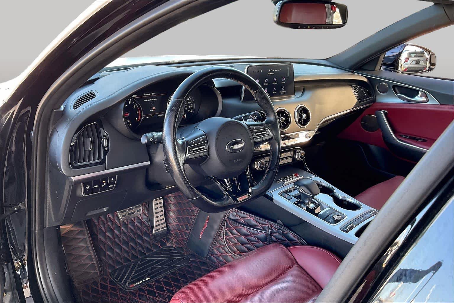 Used 2018 Kia Stinger GT2 AWD/4WD image 17