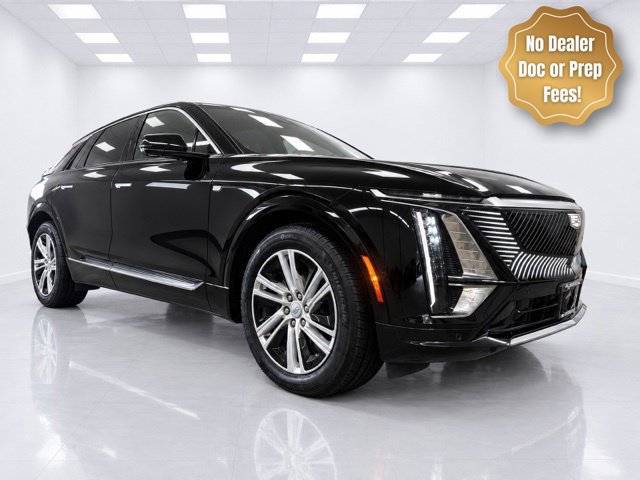 Used 2024 Cadillac Lyriq Tech w/ Driver Assist Package AWD/4WD image 3
