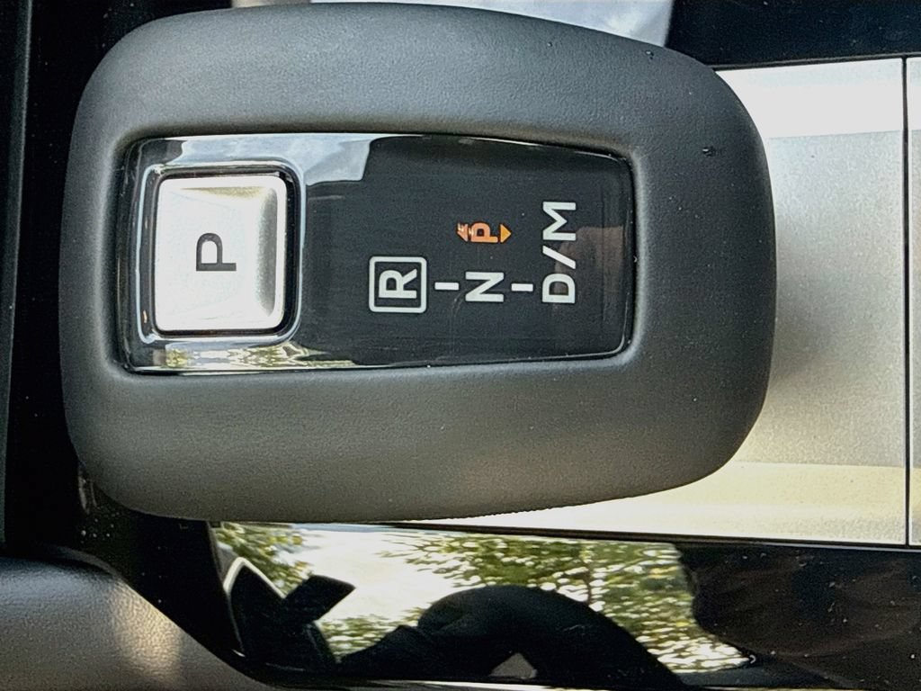 New 2026 Mitsubishi Outlander LE FWD image 17