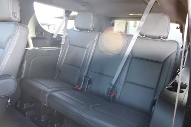 Used 2022 GMC Yukon XL Denali w/ Denali Premium Package AWD/4WD image 47