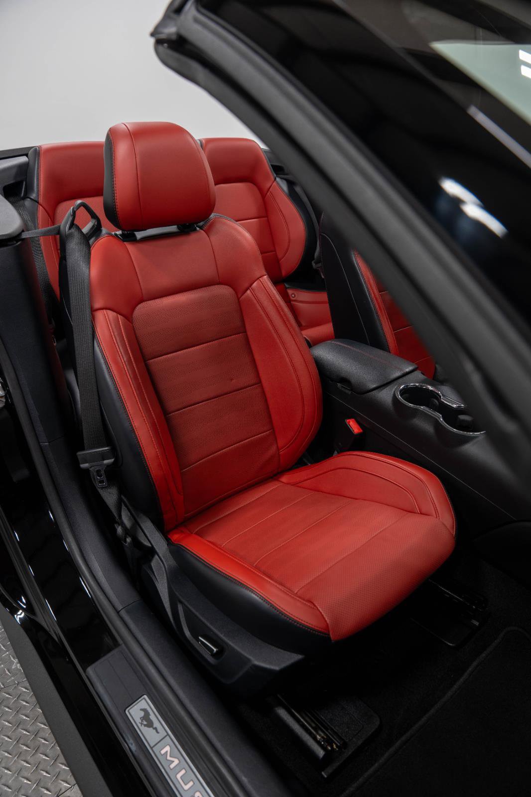 Used 2015 Ford Mustang GT Premium w/ Equipment Group 401A image 61