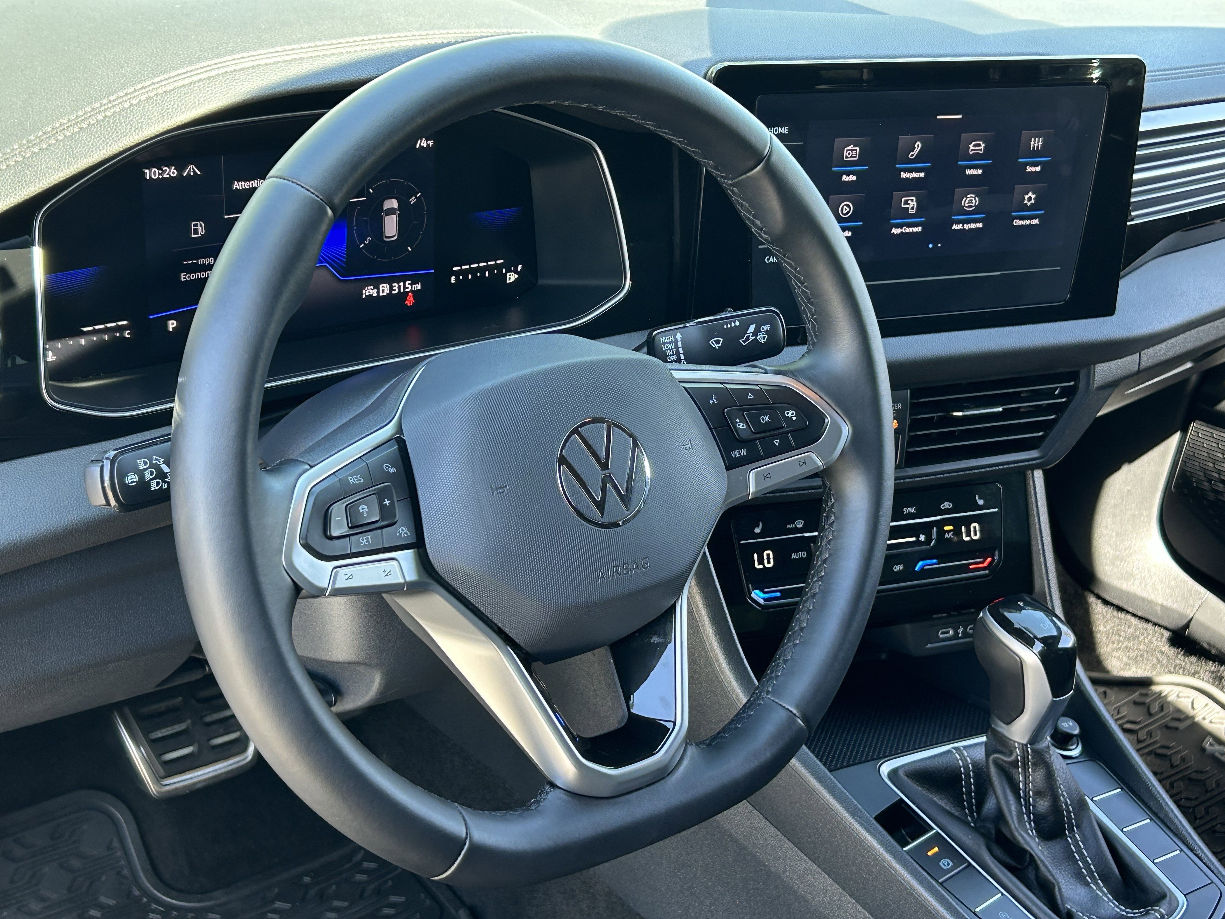 Used 2025 Volkswagen Jetta Sport image 24