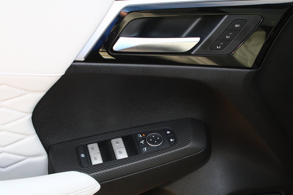 New 2026 Mitsubishi Outlander SEL image 14