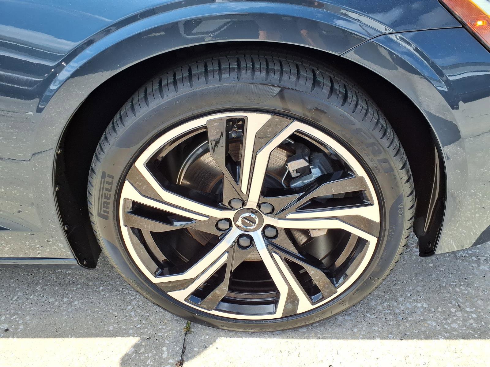 Certified 2024 Volvo S60 B5 Core FWD image 9