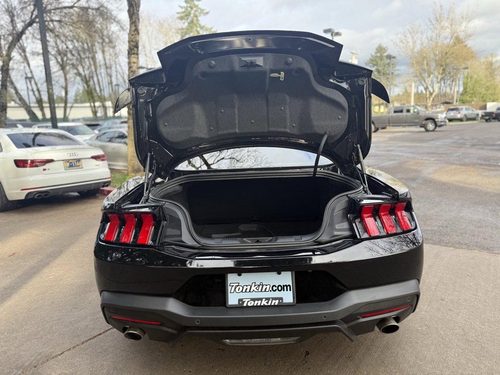 Used 2024 Ford Mustang GT Premium image 16