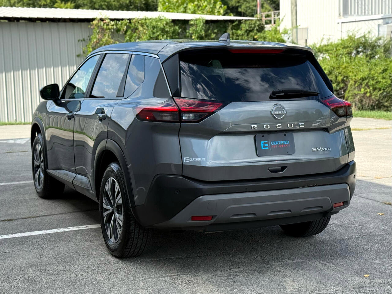 Used 2023 Nissan Rogue SV image 5