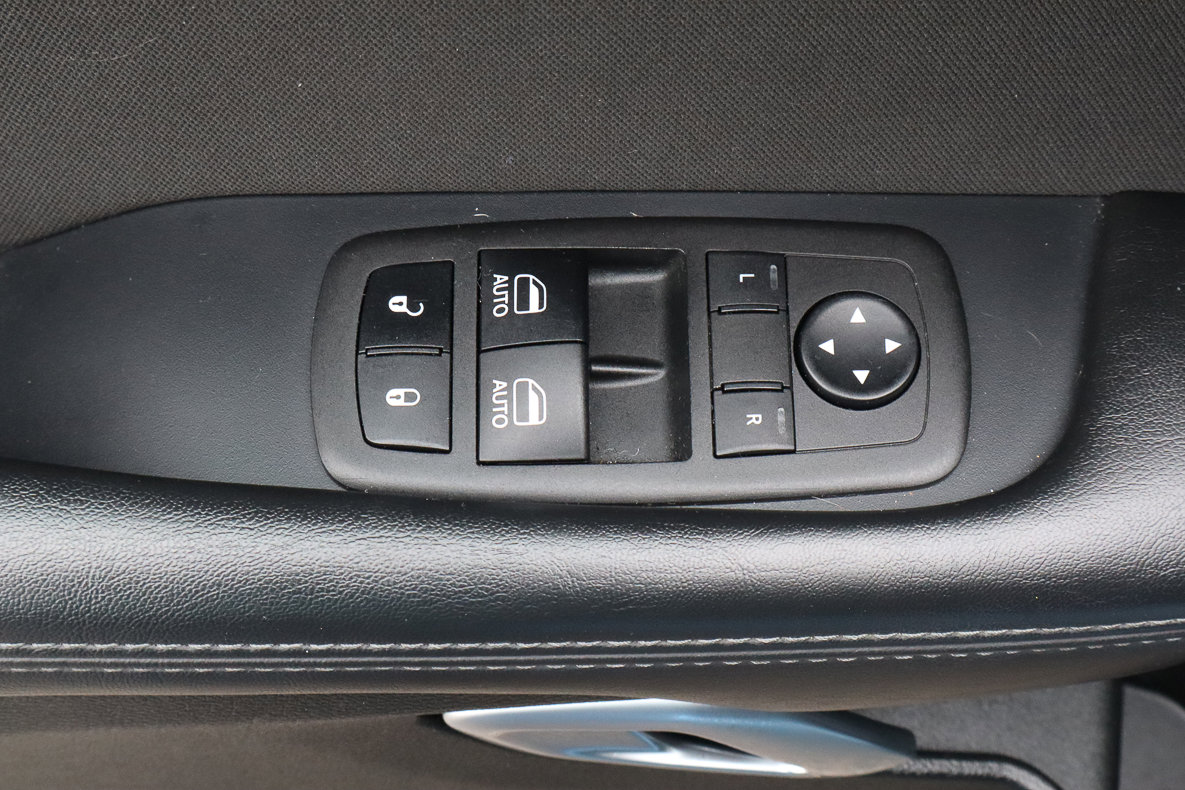 Used 2023 Dodge Challenger SXT image 14