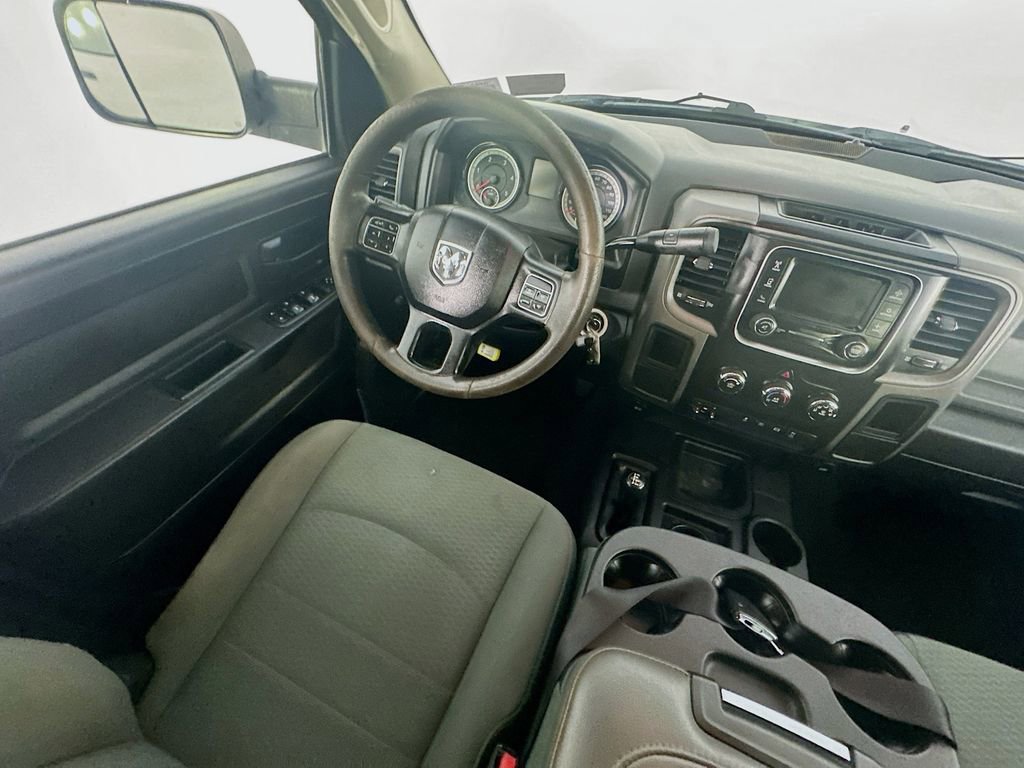 Used 2018 RAM 2500 Tradesman w/ Chrome Appearance Group image 9