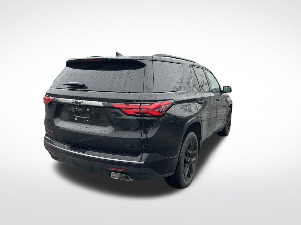 Used 2023 Chevrolet Traverse Premier w/ Redline Edition image 6