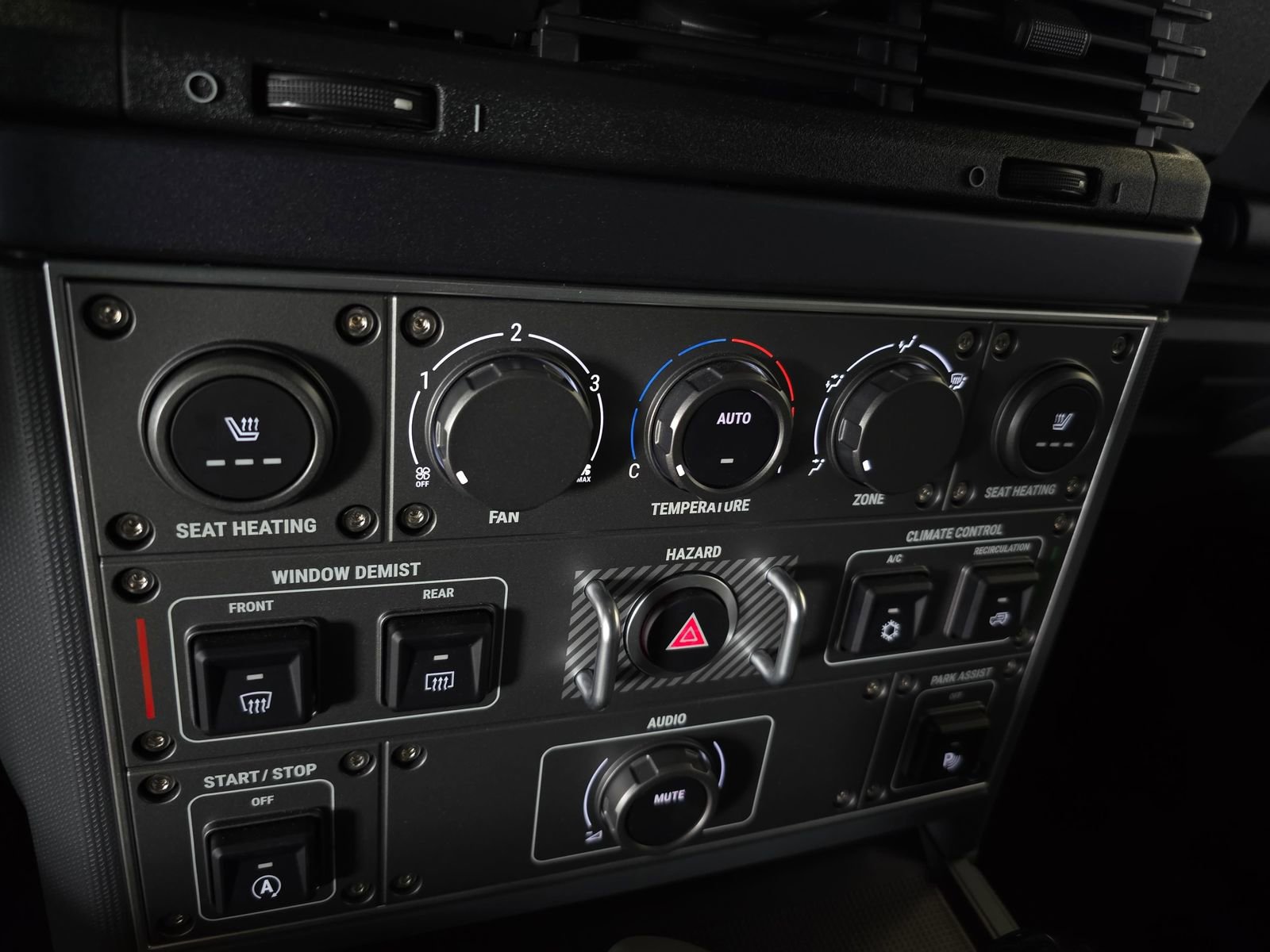 Used 2025 INEOS Grenadier AWD/4WD image 16