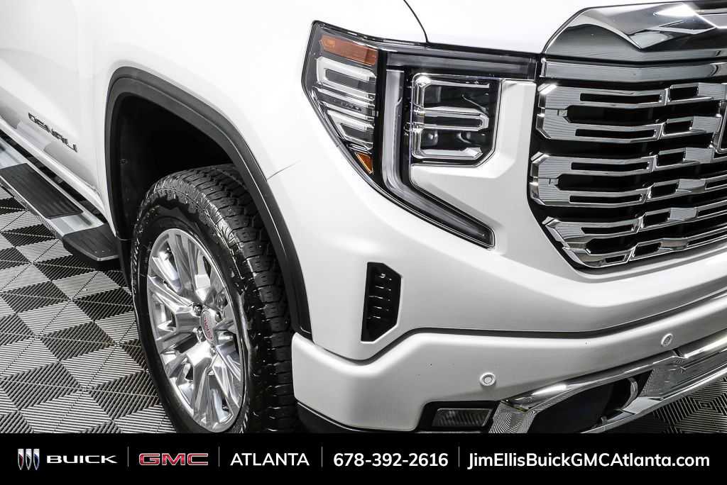 Used 2025 GMC Sierra 1500 Denali w/ Technology Package AWD/4WD image 37