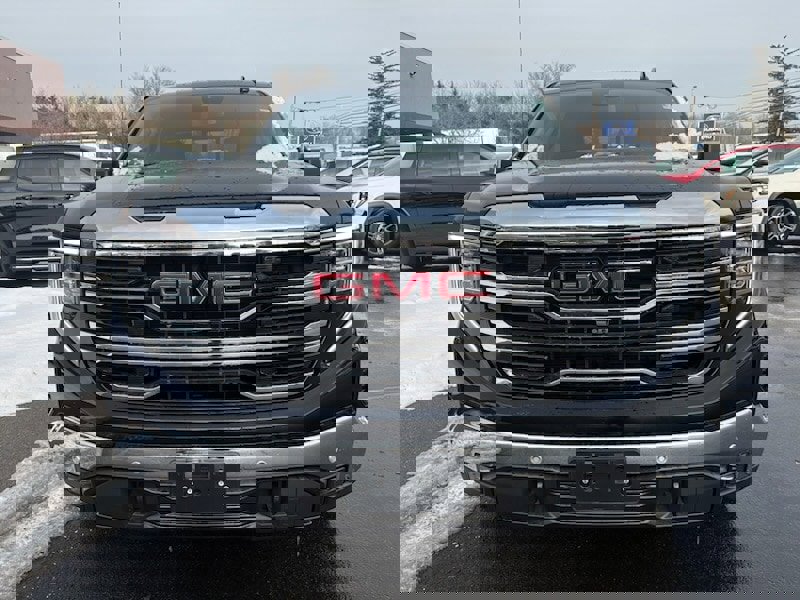 Used 2022 GMC Sierra 1500 SLT w/ SLT Premium Plus Package image 3