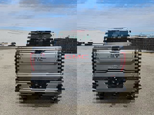 New 2026 GMC Sierra 2500 AT4 w/ Technology Package image 4