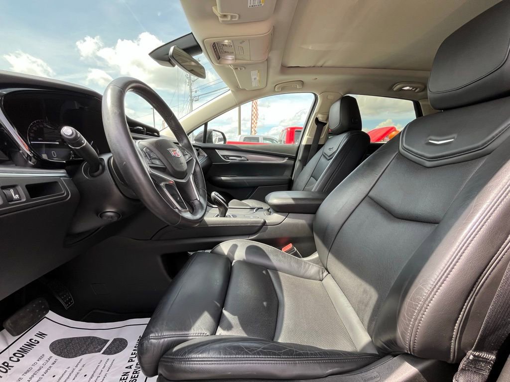 Used 2017 Cadillac XT5 Luxury FWD image 19
