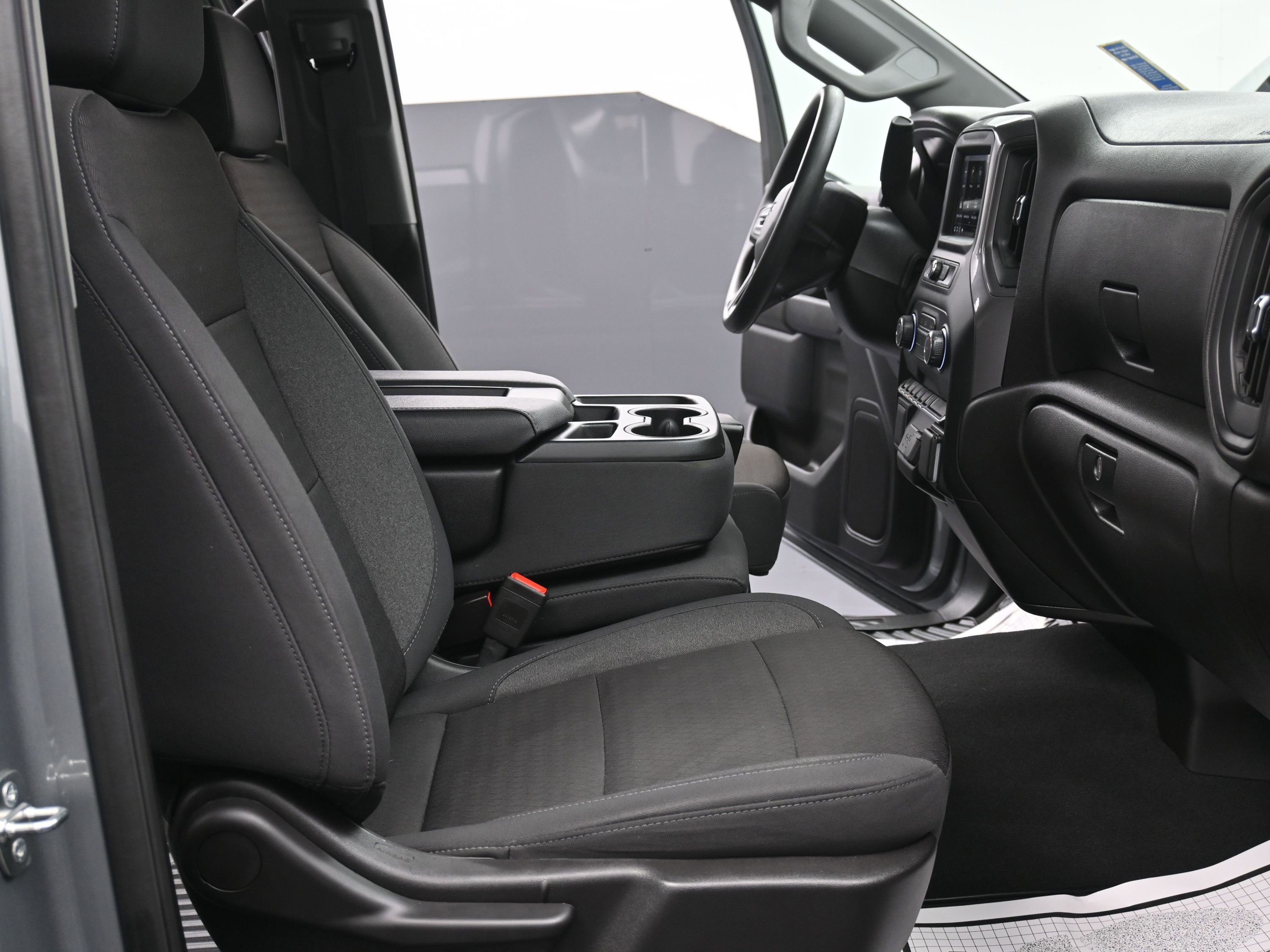 Used 2024 Chevrolet Silverado 1500 Custom w/ Rally Edition AWD/4WD image 27