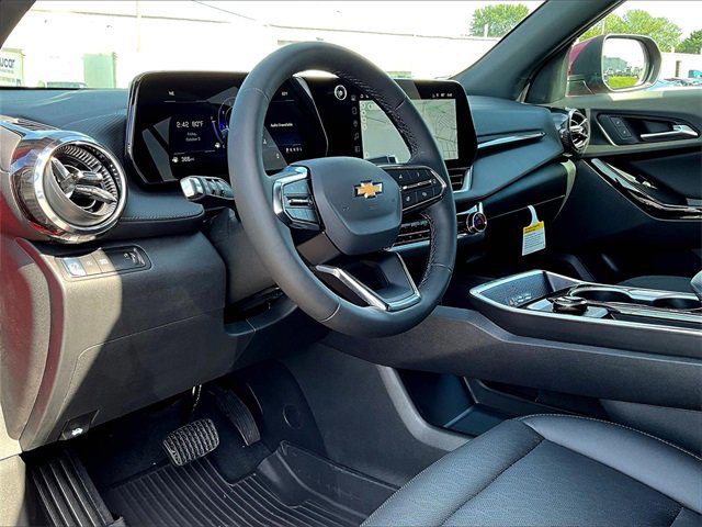New 2026 Chevrolet Equinox LT w/ Convenience Package II image 8