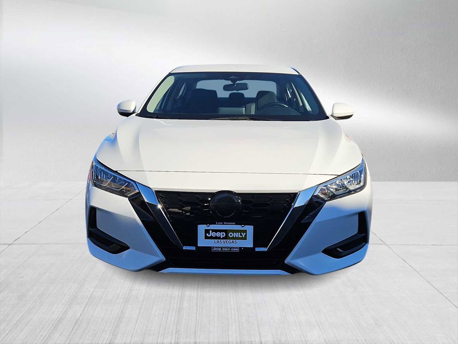 Used 2022 Nissan Sentra SV image 3