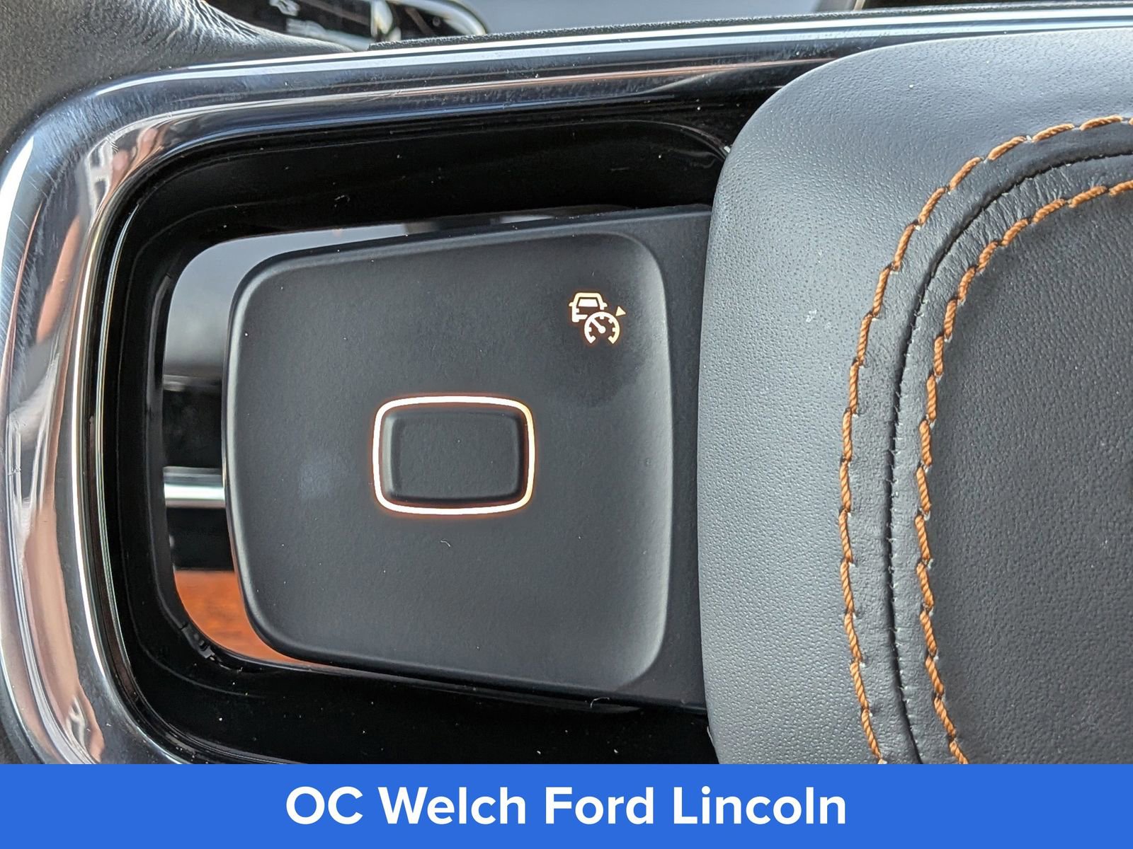 Certified 2025 Lincoln Navigator L Black Label AWD/4WD image 32
