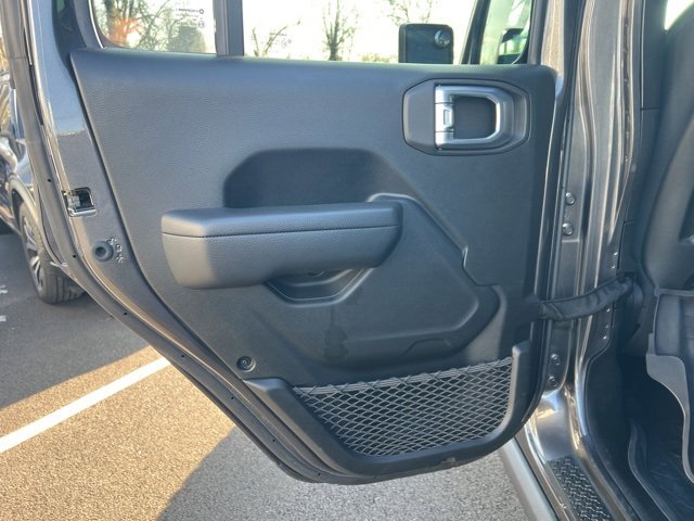 Used 2022 Jeep Gladiator Rubicon w/ LED Lighting Group image 20