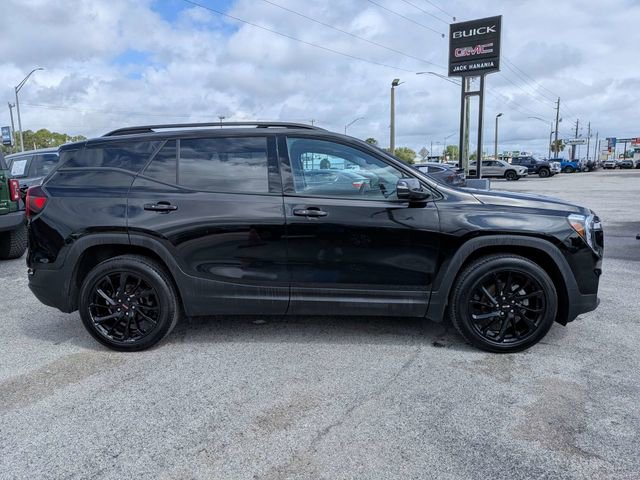 Used 2023 GMC Terrain SLT w/ Tech Package AWD/4WD image 2