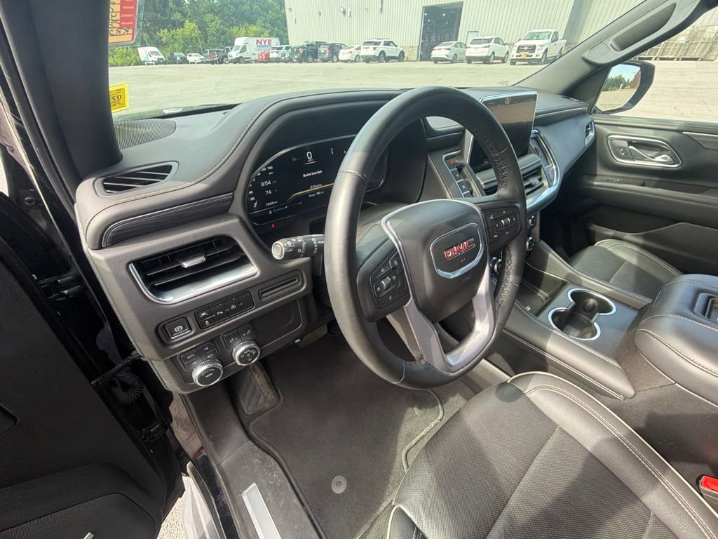 Used 2024 GMC Yukon SLT AWD/4WD image 19
