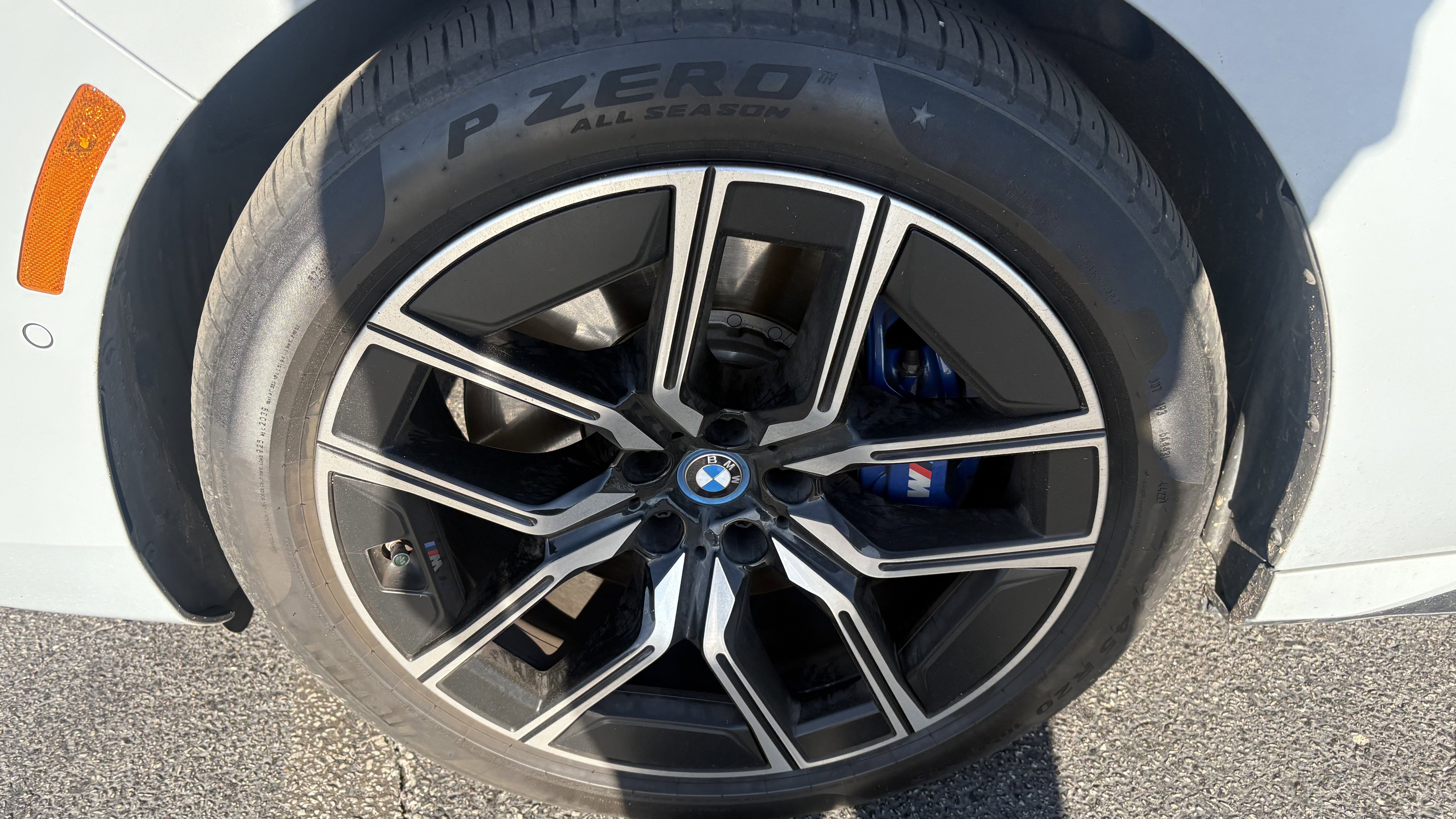 Certified 2023 BMW i7 xDrive60 w/ Executive Package 2 AWD/4WD image 12