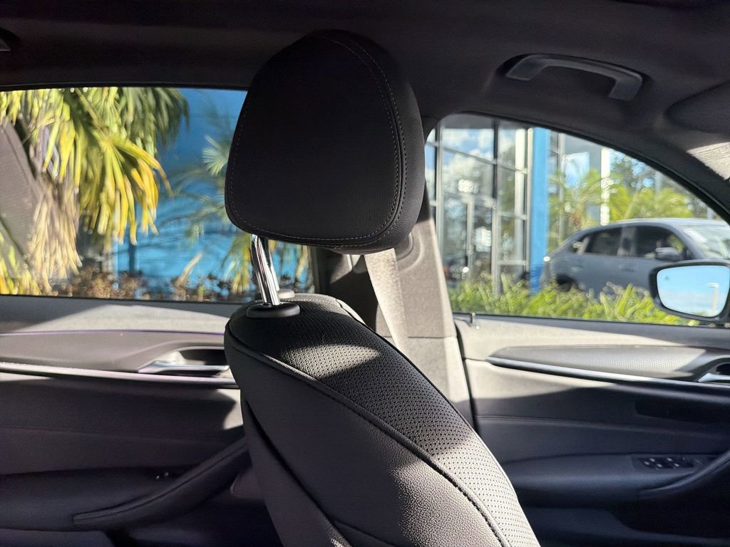 Used 2023 BMW 530i 530i w/ M Sport Package image 13