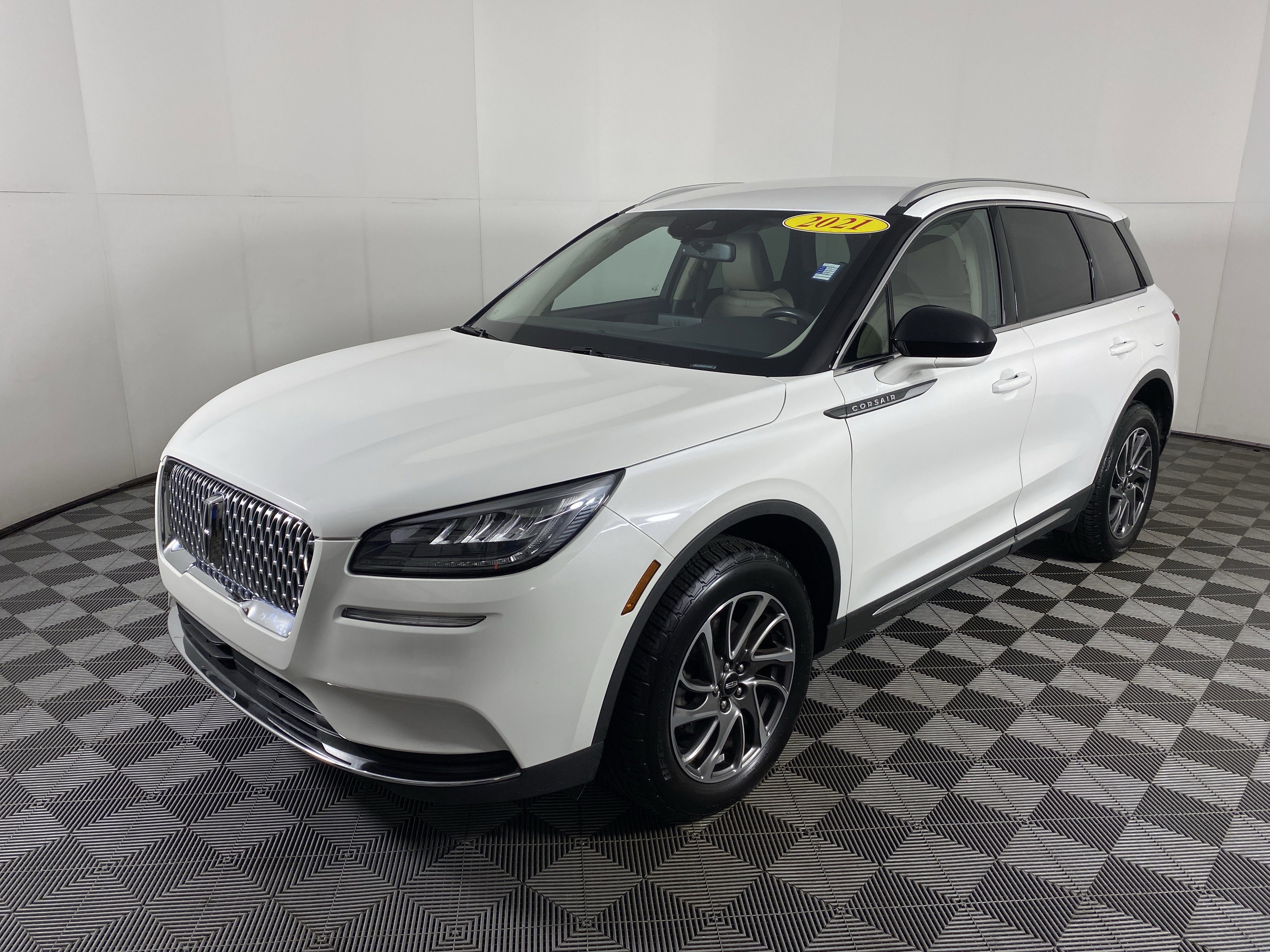 Used 2021 Lincoln Corsair AWD w/ Equipment Group 101A image 11