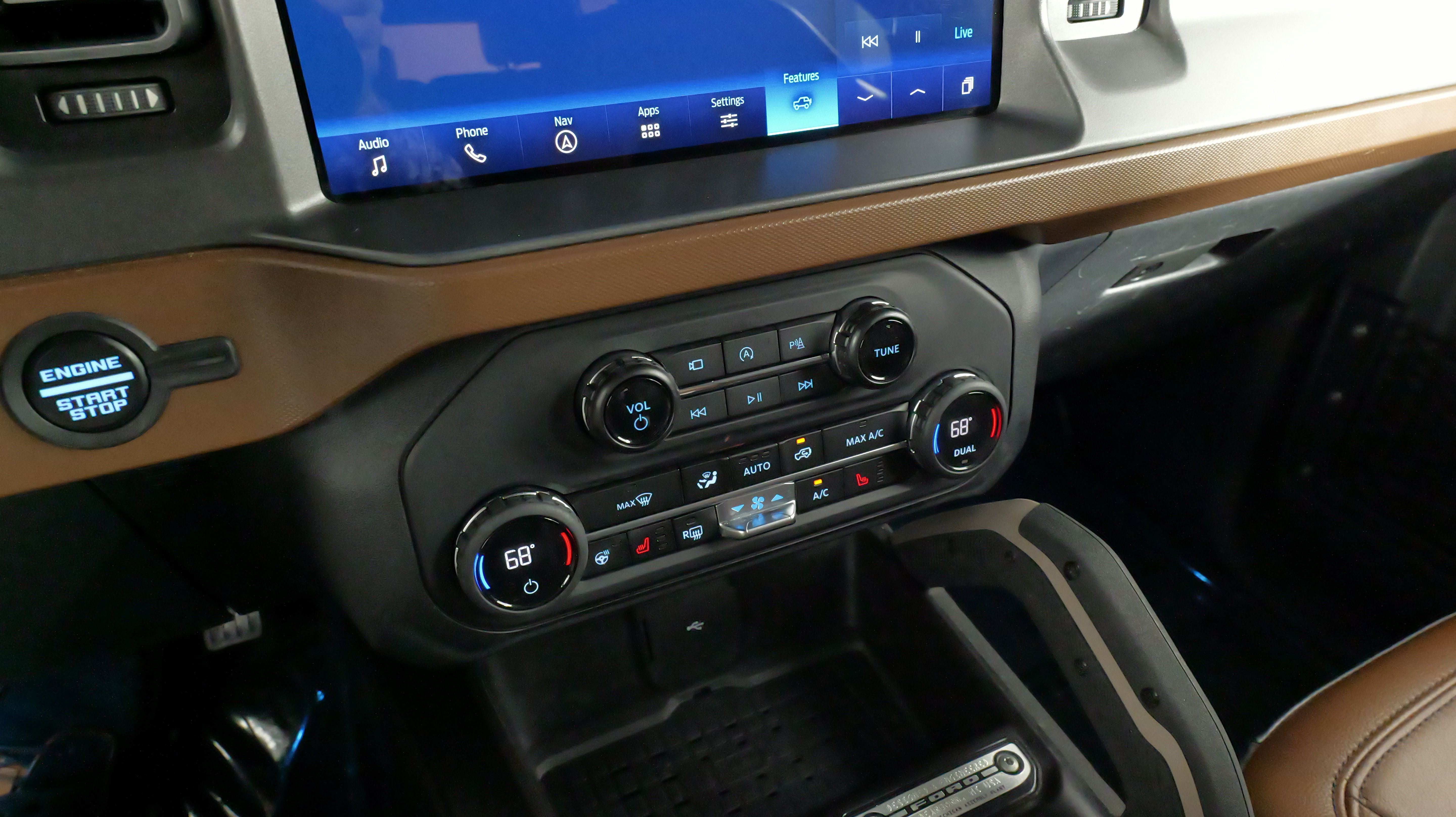 Used 2024 Ford Bronco Outer Banks AWD/4WD image 49
