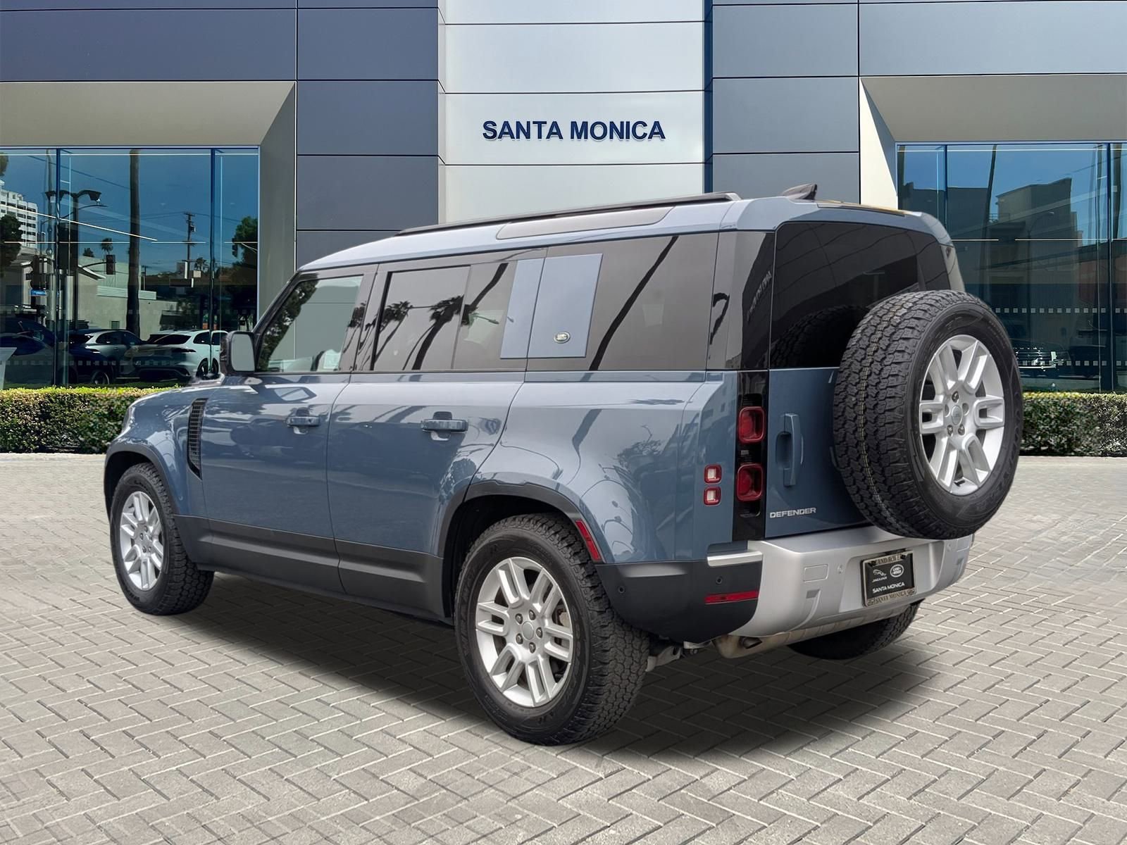 Used 2022 Land Rover Defender 110 S image 8