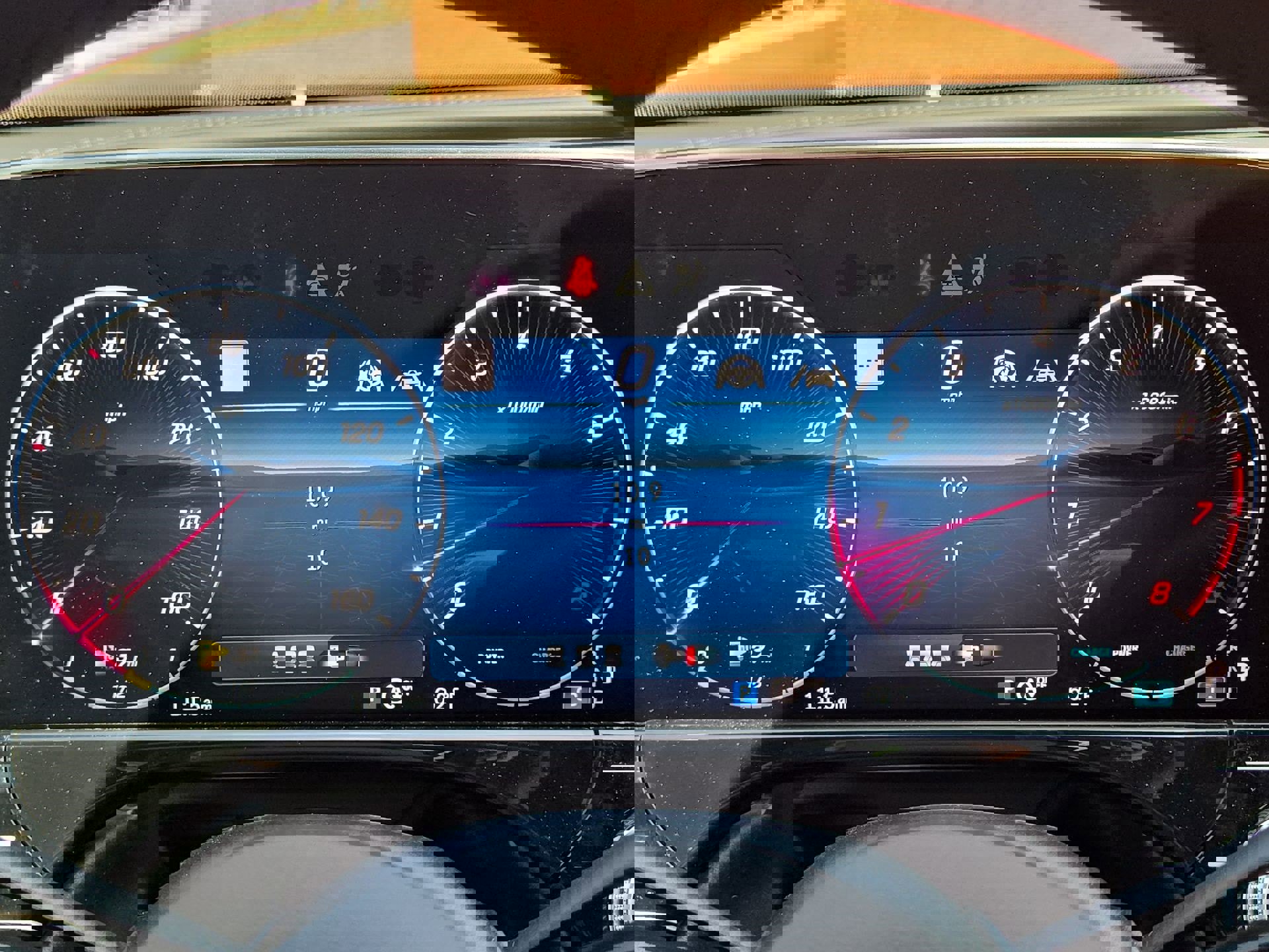 New 2025 Mercedes-Benz E 350 4MATIC Sedan image 20