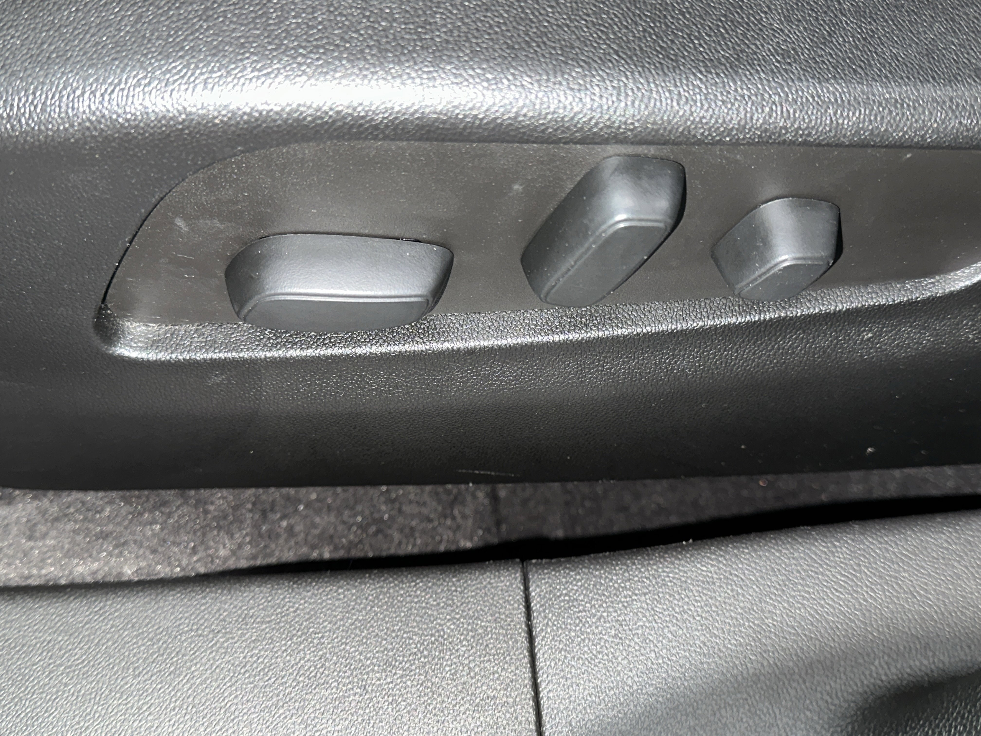 Used 2023 Cadillac XT4 Premium Luxury image 22