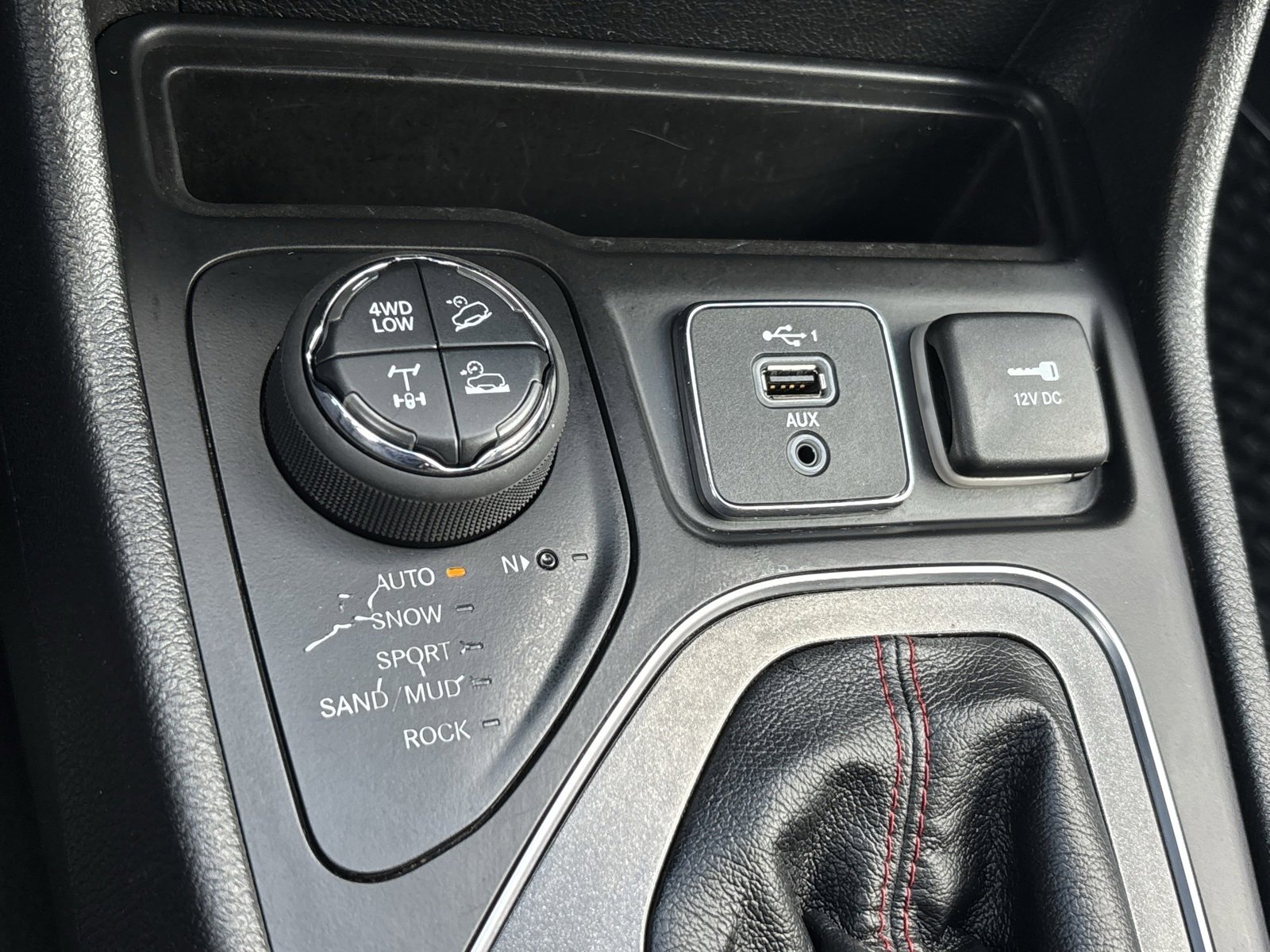 Used 2022 Jeep Cherokee Trailhawk w/ Sun, Sound & Nav Group image 24