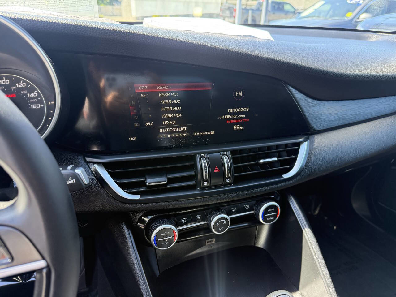 Used 2018 Alfa Romeo Giulia RWD image 15