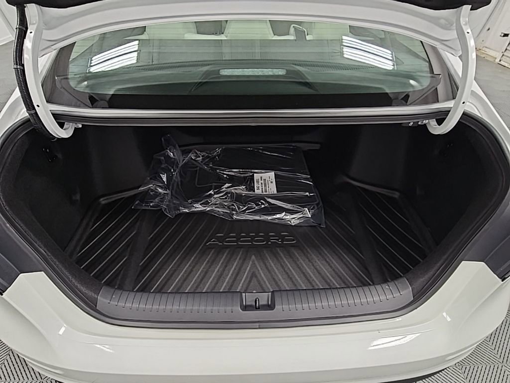 New 2026 Honda Accord LX image 30