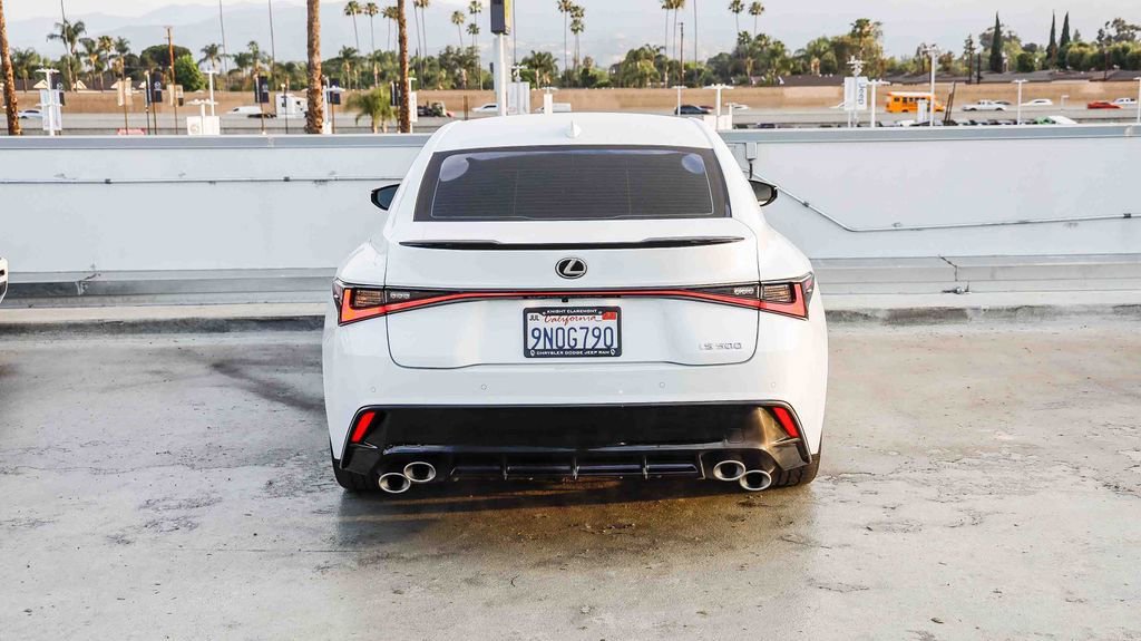 Used 2024 Lexus IS 500 RWD image 8