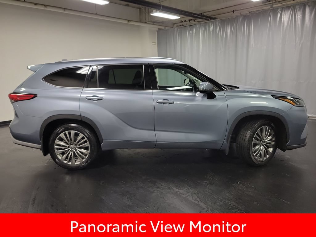 Used 2022 Toyota Highlander Platinum AWD/4WD image 9