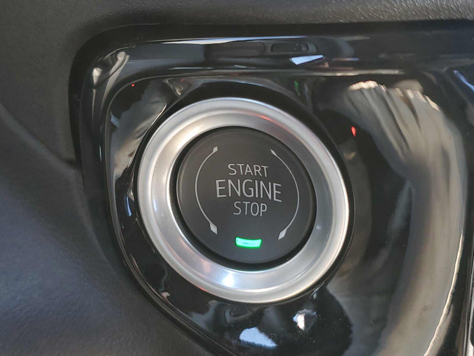 New 2025 GMC Sierra 2500 SLT w/ SLT Premium Package image 32