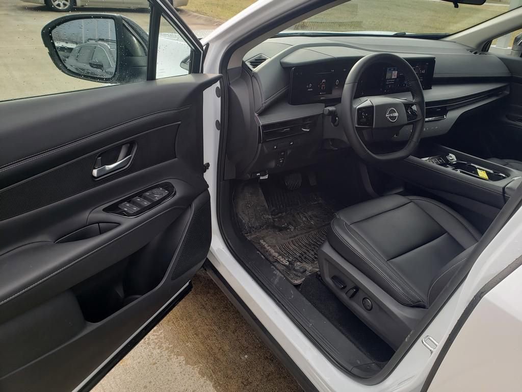 Certified 2025 Nissan Murano SV AWD/4WD image 13