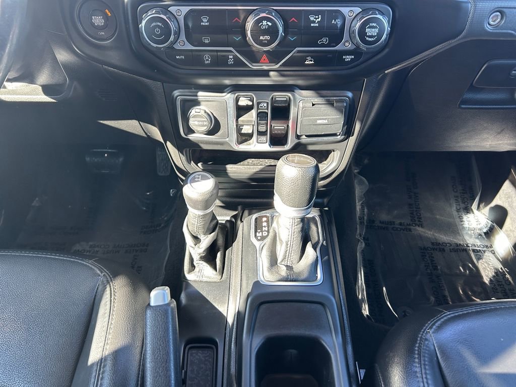 Used 2021 Jeep Gladiator Sport AWD/4WD image 13