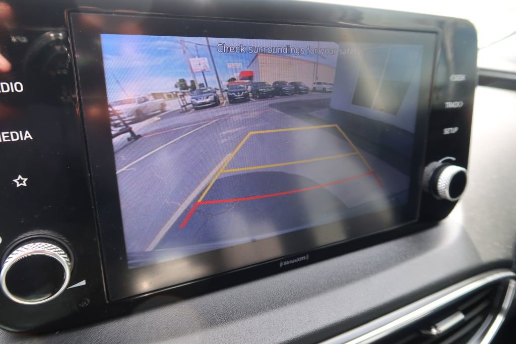 Used 2021 Hyundai Santa Fe SEL FWD image 16