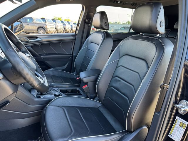 Used 2022 Volkswagen Tiguan SEL R-Line AWD/4WD image 6