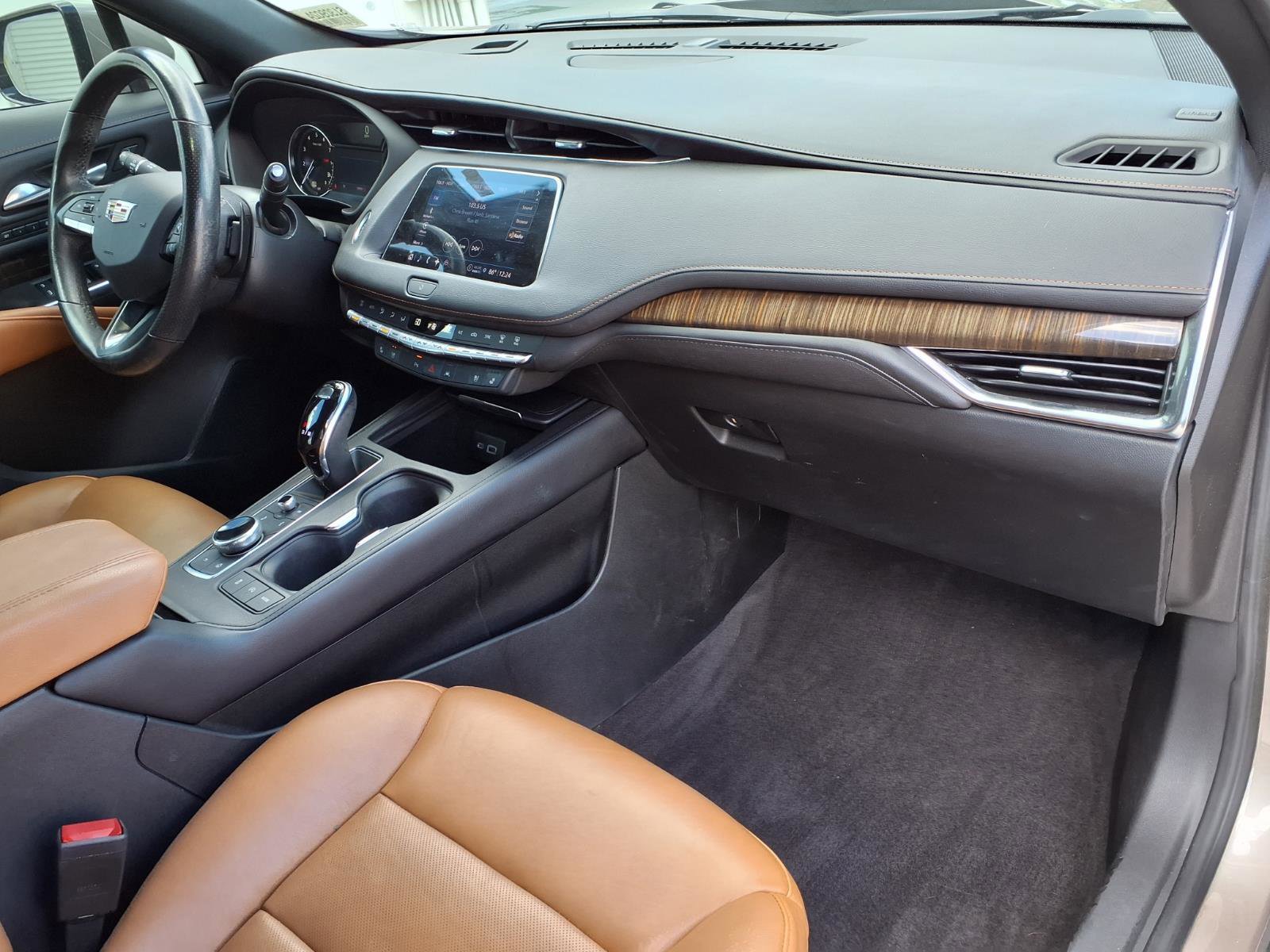 Used 2023 Cadillac XT4 Sport image 8