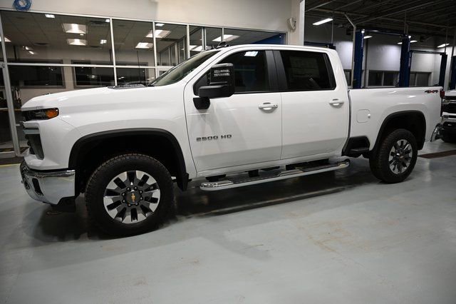 New 2026 Chevrolet Silverado 2500 LT image 8