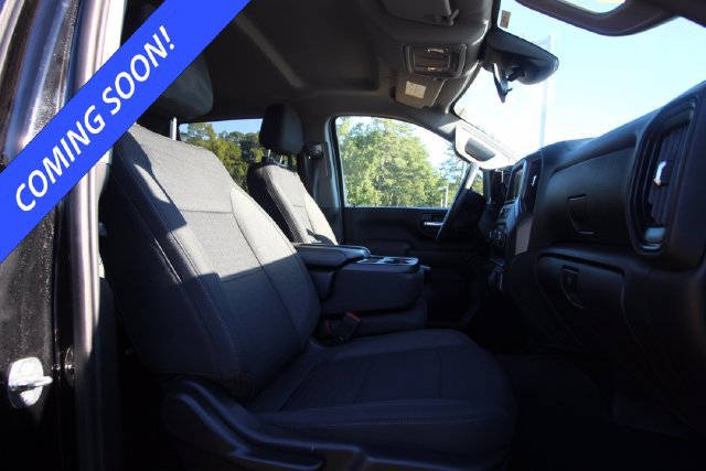 Used 2024 Chevrolet Silverado 2500 Custom w/ Custom Convenience Package AWD/4WD image 4