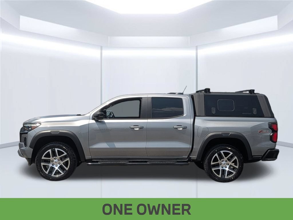 Used 2023 Chevrolet Colorado Z71 w/ Z71 Convenience Package 2 AWD/4WD image 2