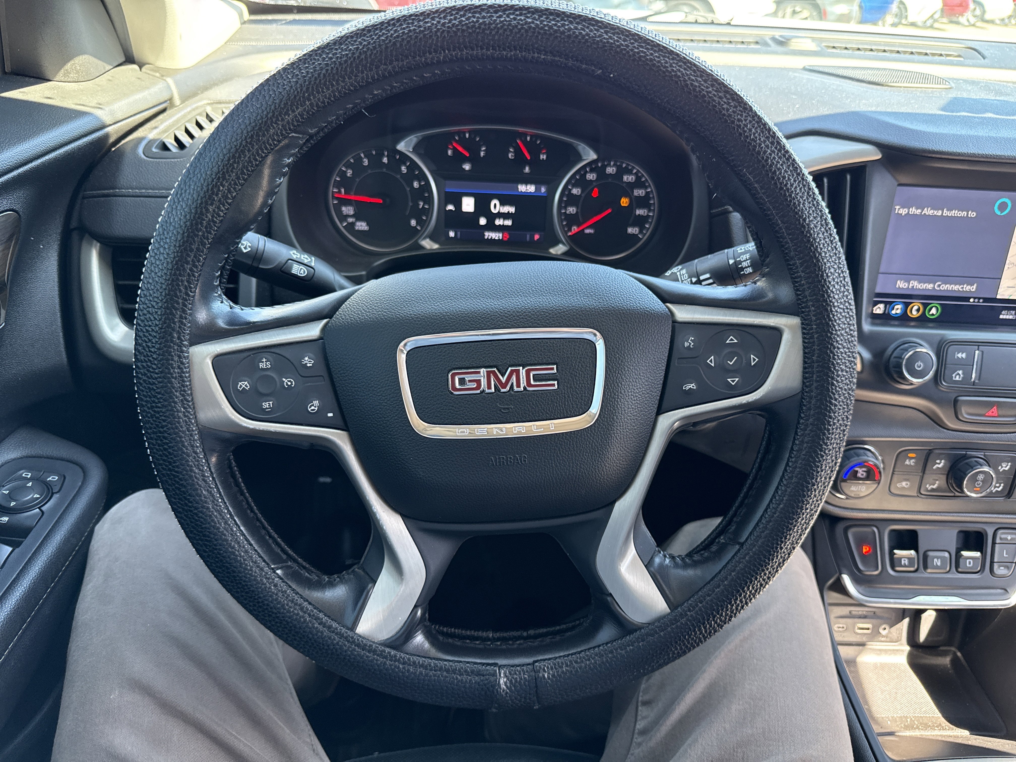 Used 2019 GMC Terrain Denali w/ Advanced Safety Package AWD/4WD image 17