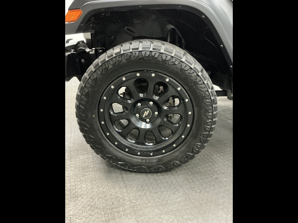 Used 2024 Jeep Gladiator Sport AWD/4WD image 37