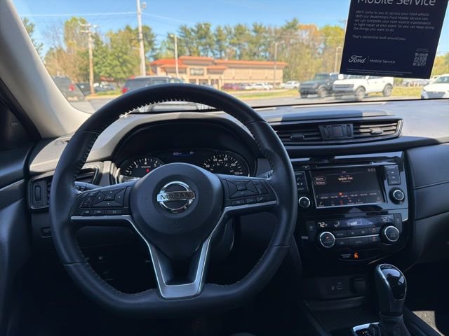 Used 2019 Nissan Rogue SV image 25